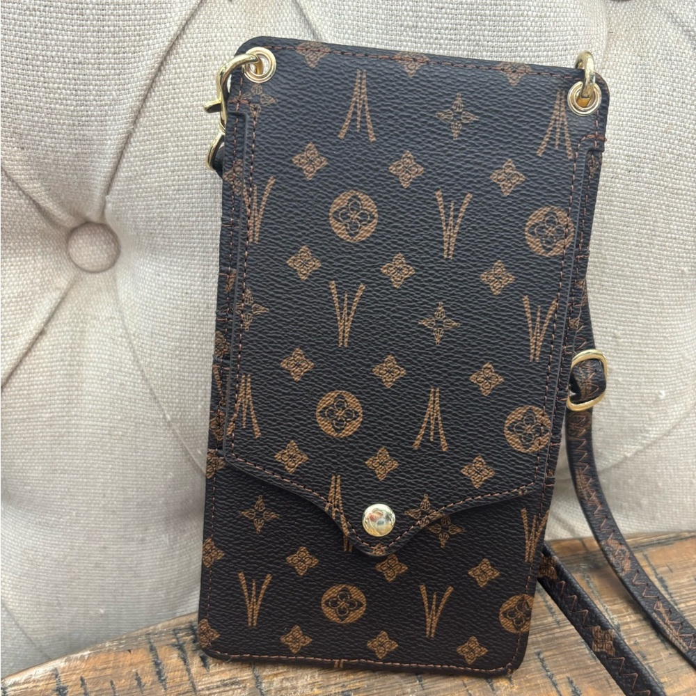 Crossbody Phone Bag - Picture 6 of 9